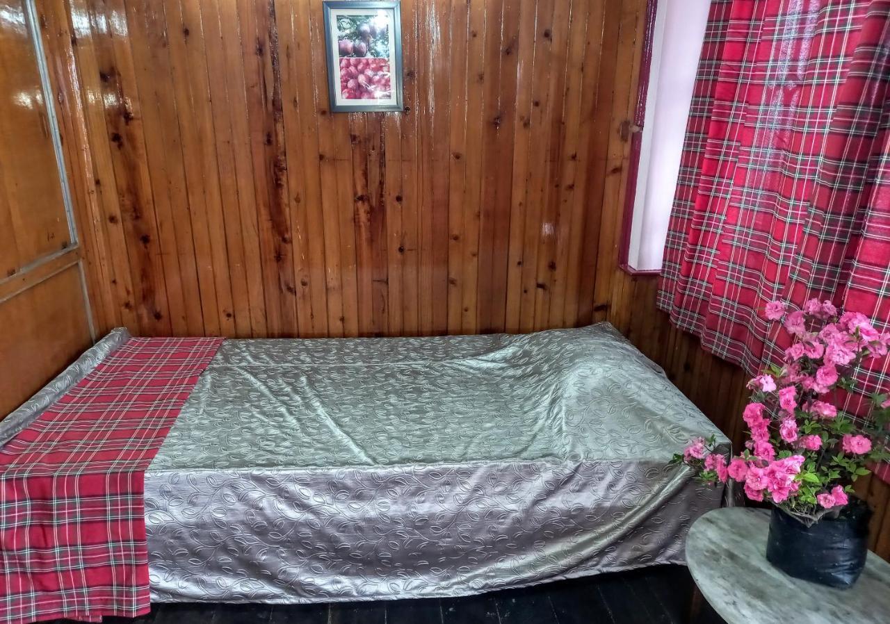 West Point Backpackers Hostel Дарджилинг Экстерьер фото