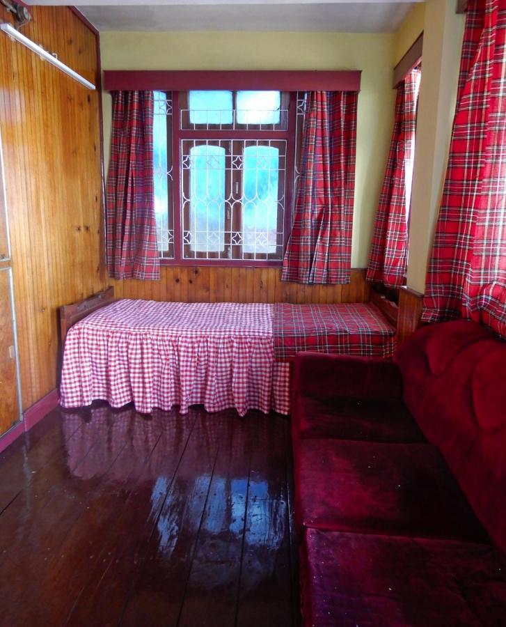 West Point Backpackers Hostel Дарджилинг Экстерьер фото