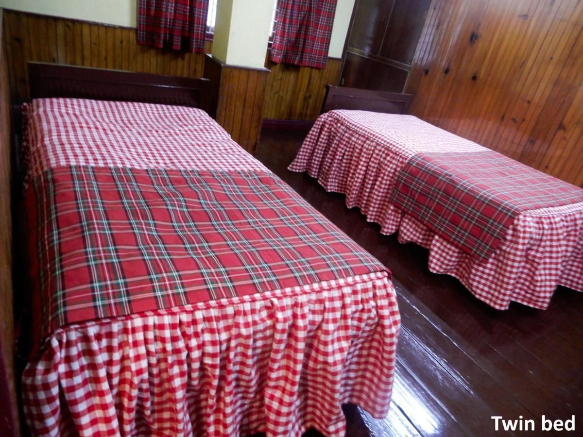 West Point Backpackers Hostel Дарджилинг Экстерьер фото