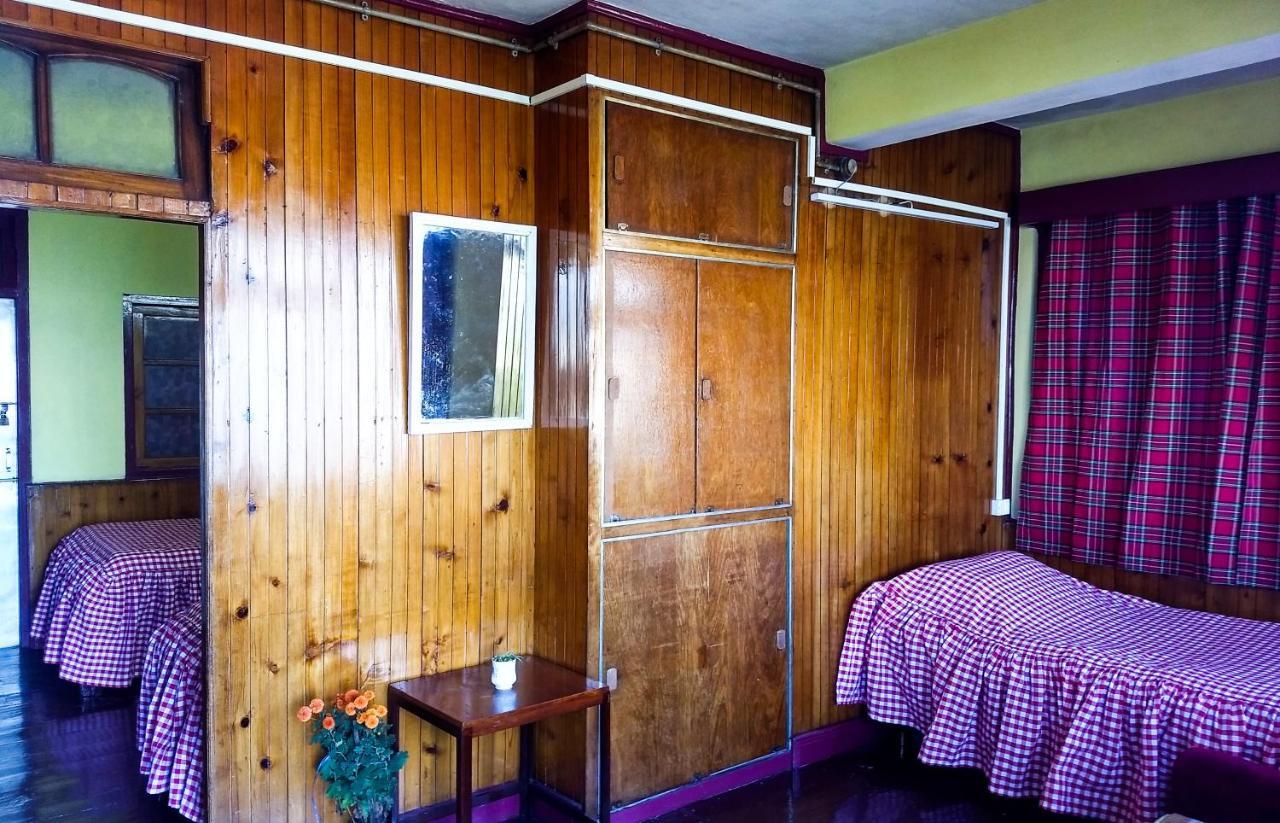 West Point Backpackers Hostel Дарджилинг Экстерьер фото